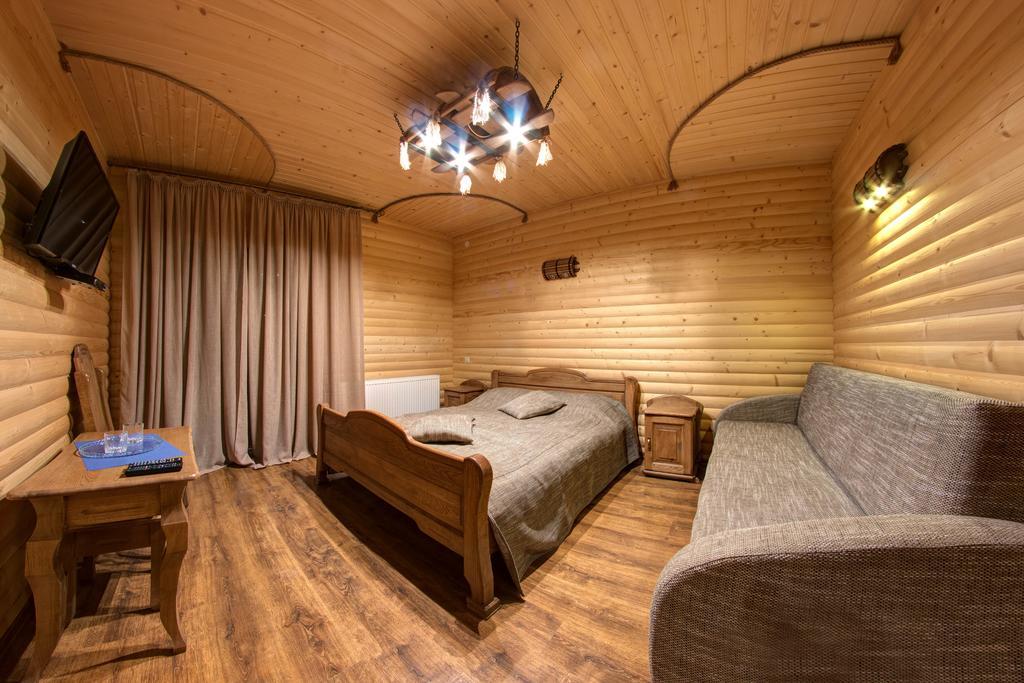 Lavina Hotel Boekovel Kamer foto