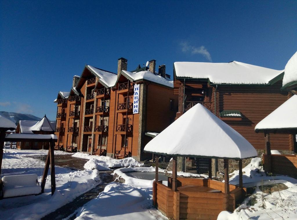 Lavina Hotel Boekovel Buitenkant foto